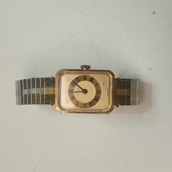 Vintage Timex Rectangular Quartz Watch Roman Nume… - image 8