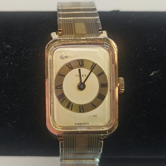 Vintage Timex Rectangular Quartz Watch Roman Nume… - image 4