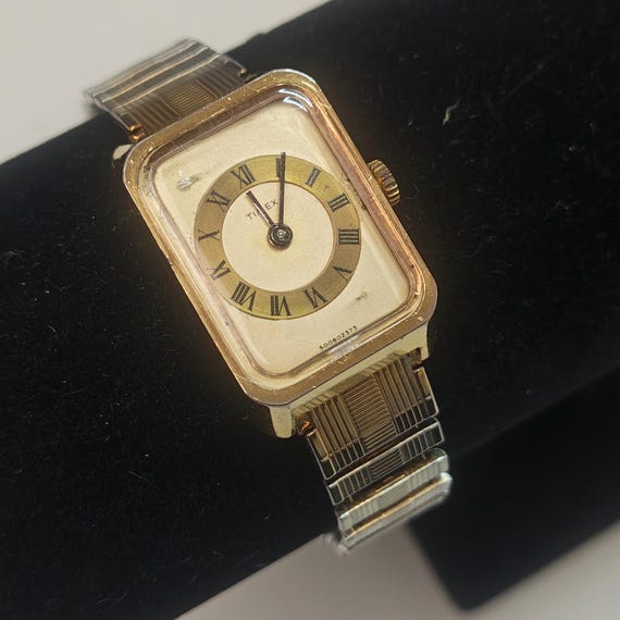 Vintage Timex Rectangular Quartz Watch Roman Nume… - image 2