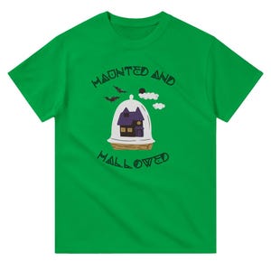 Women&#39;s Samhain Witchy Vibes T-Shirt - Halloween Pagan Harvest Festival Tee