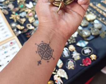 Kompass Tattoo Reisetattoo Pflanzenbasiertes Tattoo semi permanent Tattoo Temporäre Tätowierung Festival Tattoo 2 Wochen Tattoo Festival Tattoo-Art