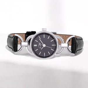 Women’s Silver Watch – Retro 80s Style, Black Dial, Classic Vintage Look by M DEGREES