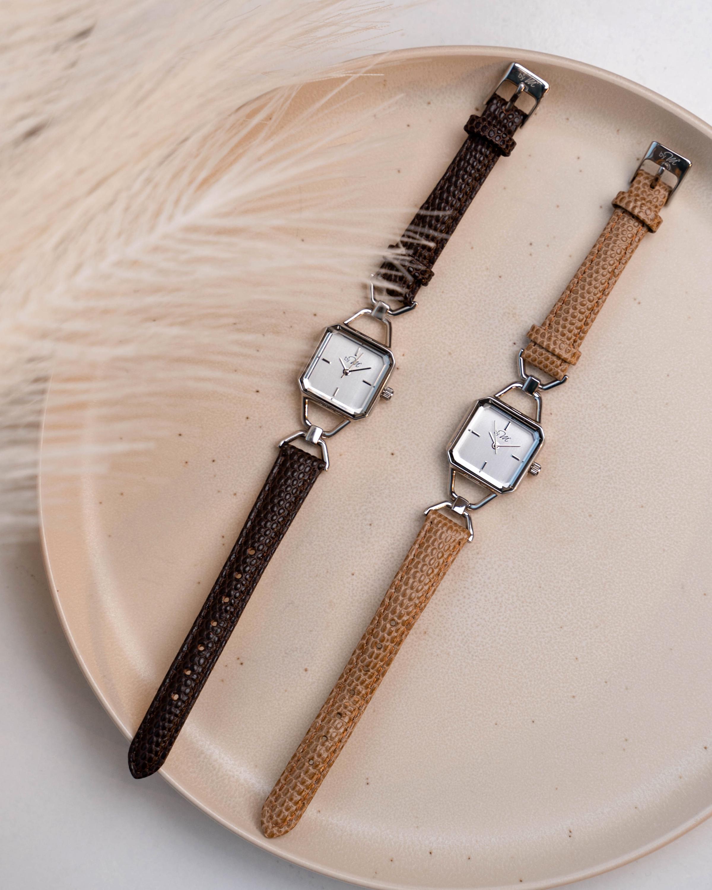 Women\'s Silver Leather Strap Classic Casual Fashion Square Dail Wrist Watch Fashion Minimalism Women Watches Small Square Dial Leather  main image 3