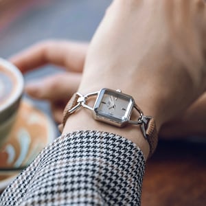 Vintage‑Inspired Women’s Square Silver Watch – Light Brown Leather Strap, Minimalist Design, BY M DEGREES