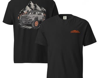 Camiseta unisex de peso pesado teñida en prenda - Colores Comfort 1717 - Bordado delantero / DTG trasero - CAMISETA TACOMA