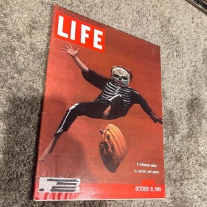 Life Magazine Halloween Spooks Skeleton Photos Cuba Fidel Castro October 31 1960 image 3