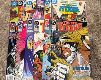 Nouveau lot de bandes dessinées Teen Titans - 12 bandes dessinées divers titres