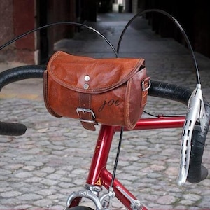 Personalisierte Motorradtasche aus echtem Leder Wasserdichte Satteltasche Fahrradtasche Vintage Saddle Panniers Perfektes Geschenk für Fahrradliebhaber