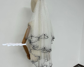 Glitter Tulle Fingertip Wedding Veil: Two-Layer Black Beads