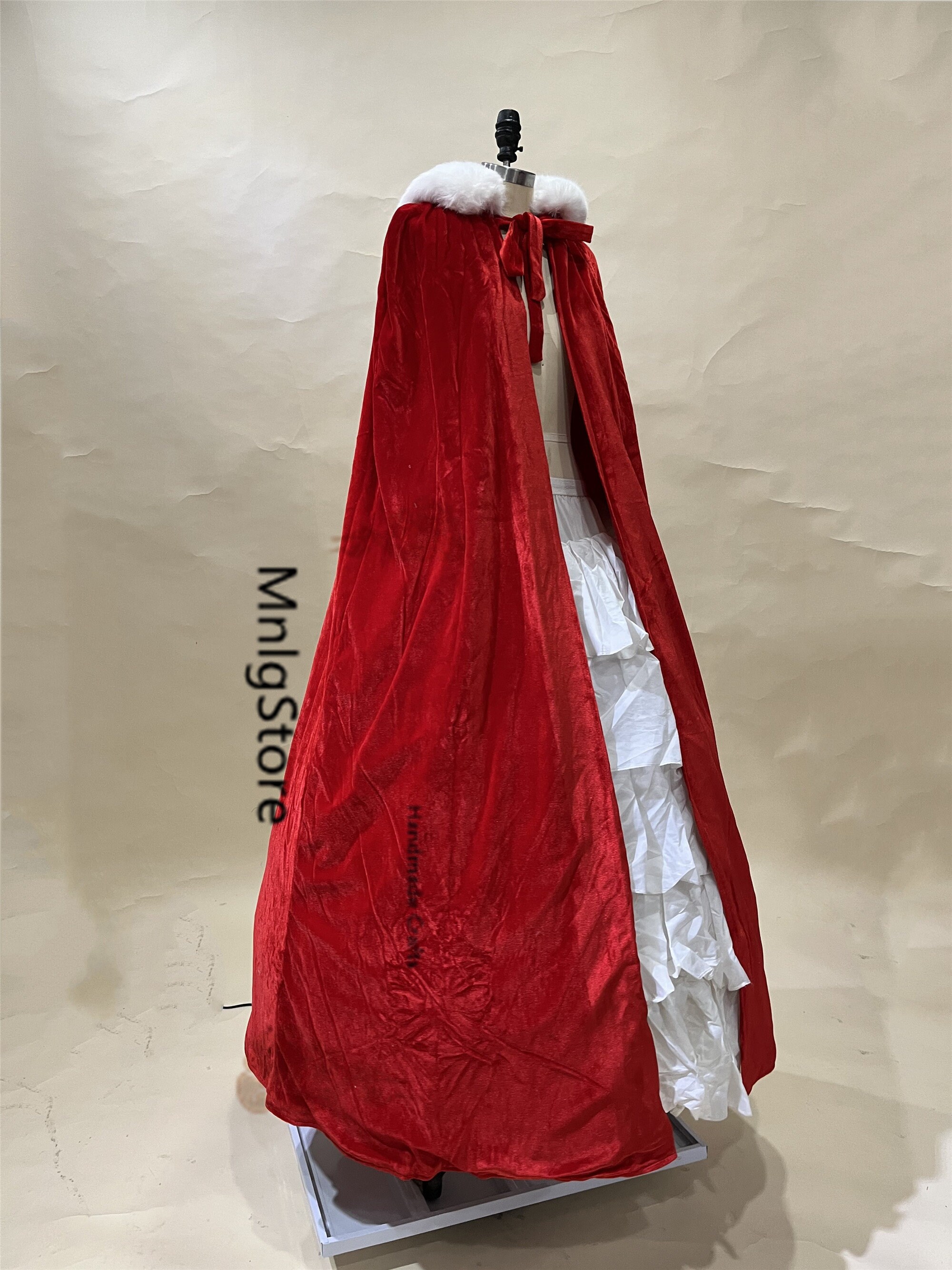 Red Velvet Cape With Fur Collar, Cosplay King/queen Cape, Long Cape