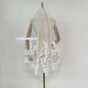 Leaf Applique Wedding Veil: Ivory Tulle, Fingertip Length