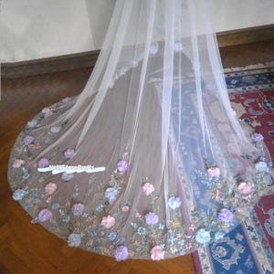 Floral Wedding Veil: 3D Flower Appliqué, Chapel Length