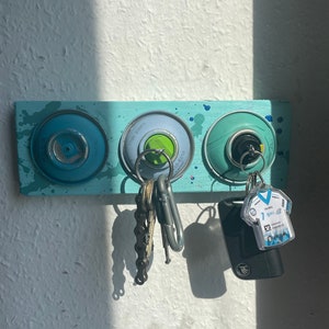 Graffiti key holder/key rack for the wall | graffiti | Spray can | Wood and metal | Keychain | Unique piece | Upcycling