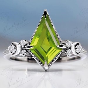 Kite Shaped Peridot Engagement Ring For Women 925 Silver Peridot Bridal Anniversary Ring Art Deco Moon Design Ring Unique Anniversary Gift