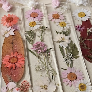 Personalied Dry Pressed Flower bookmark Real Flower Resin bookmark Birthday Gift Handmade personalized Real Dry Flower bookmarks custom gift