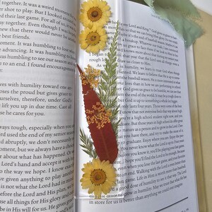 Personalied Dry Pressed Flower Bookmark Real Flower Resin Bookmark ...