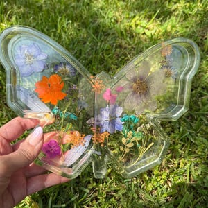 Handmade Resin Butterfly Trinket Dish: Real Flower Jewelry Tray