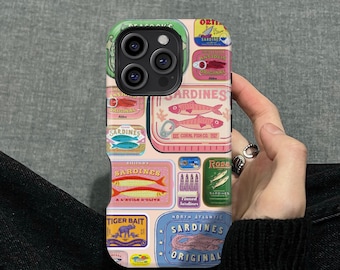 Coque pour iPhone 16 15 14 13 12 11 Retro Sardine Tin Collage pour iPhone 16 15 14 13 12 11 Pro Max, Samsung Galaxy S25 S24 Ultra, MagSafe pour iPhone