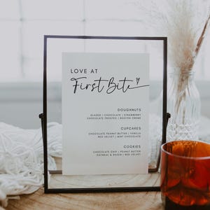 Dessert-Menü-Schild Vorlage, Hochzeits-Dessert-Bar-Schild, Liebe auf den ersten Biss, Hochzeitsschild Dessert-Bar, bearbeitbare Vorlage von Canva, 5x7, 8x10, A4