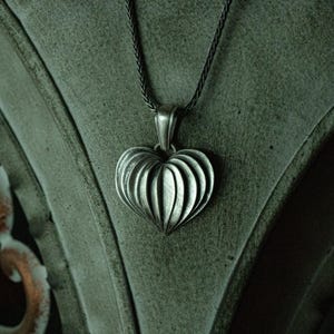 Customizable Heart Necklace Pendant, Engraved Heart Necklace, Silver Heart Pendant, Silver Charm Necklace, Anniversary Gifts, Birthday Gift