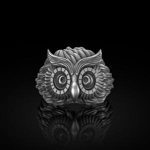 Oxidized Sterling Silver Owl Ring: Engraved Bird Jewelry
