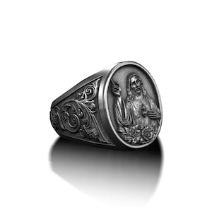 Jesus and Sacred Heart Signet Rings for Men in Silver, Oxidized Silver ...