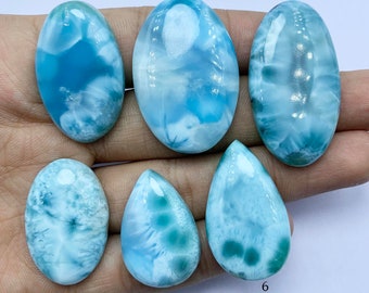 Incredibile pietra preziosa Larimar di colore blu, cabochon di pietre preziose di qualità AAA, pietra preziosa sciolta, pietra preziosa cabochon con retro piatto, creazione di gioielli
