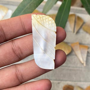 Mother of Pearl Gemstone Fancy Shape Mother of Pearl Carving Gemstone, Mother of Pearl Shell Carving Cabochon For Jewelry Making Gemstone
