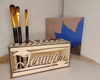 Personalized wooden brush holder, gift idea for painters and artists