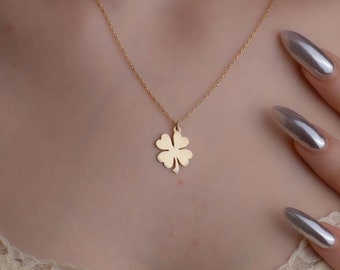 14K Solid Gold Clover Leaf Pendant, Four Leaf Clover Necklace, Shamrock Pendant, Gold Flower Jewelry, Minimalist Necklace, Mothers Day Gifts