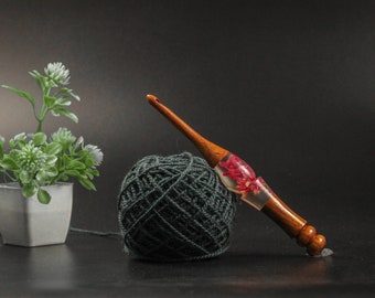 Crochet en bois époxy résine et palissandre mélange crochet Crochet ergonomique crochets - poignée souple artisanat fil tissage meilleur cadeau