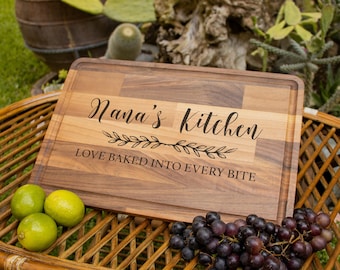 Custom Cutting Board, Grandma Cutting Board, Charcuterie Board, Engraved Cutting Board, Gift for Mom, Gift for Grandma, Gift for Nana