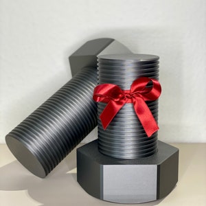 Riesige Schraube Geschenkbox Dekoobjekt personalisiert 3D-Druck Geschenk für Männer Vatertag Geburtstag JGA Hochzeit Bild 4