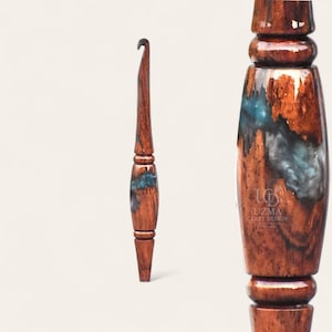 Handmade Resin & Rosewood Crochet Hook | Ergonomic Grip for Comfort | Smooth Polished Finish | Unique Gift for Crochet Lovers