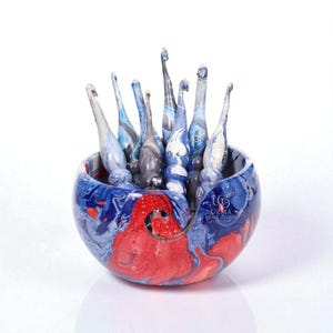 Handmade Resin Yarn Bowl with Crochet Hook Set: Hydro Dipped Wood Knitting Tools