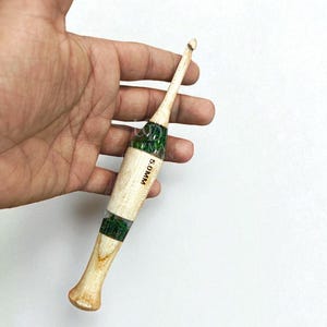 Handmade Ergonomic Crochet Hook 5.0mm | Maple Wood & Green Resin Inlay | Luxury Comfort Grip Hook for Smooth Crocheting