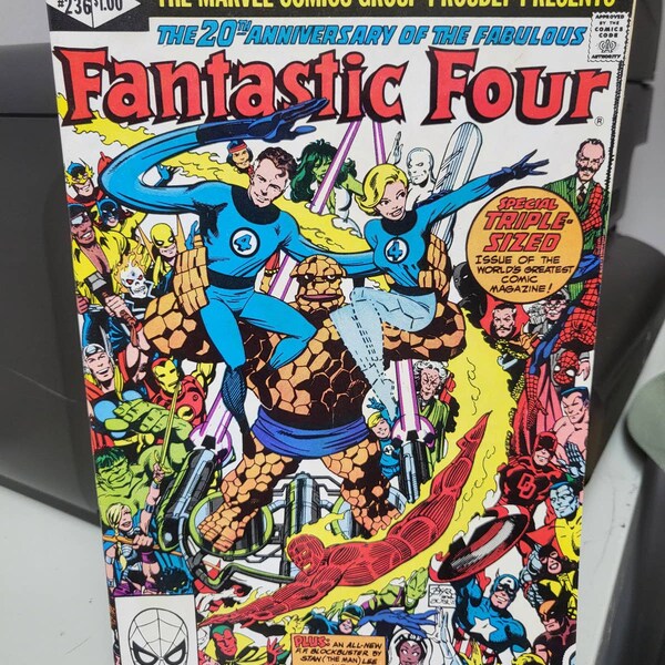 Fantastic Four #236 1981 20th Anniversary Issue Dr. Doom w/Back-Up Story Comic