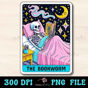 The Bookworm Carta de Tarô Engraçada PNG, Lendo Design de Sublimação de Esqueleto, Amante de Livro Bruxo Leitor Crânio T-Shirt Caneca Download de arquivo PNG