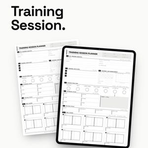 Può includere: Un modello di pianificatore per sessioni di allenamento di pallavolo in bianco e nero visualizzato su uno schermo di tablet e su un foglio stampato. Il documento include sezioni per l'analisi pre-allenamento, obiettivi e diagrammi.