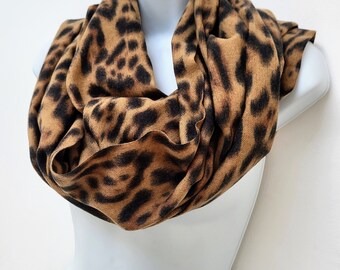 Sciarpa Pashmina Con Stampa Leopardata C&L – Leggera E Morbida, Perfetta Per Ogni Occasione