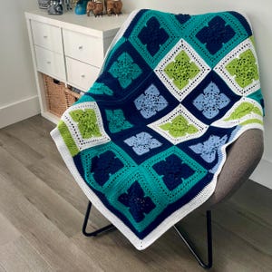 Crochet Granny Square Blanket Pattern: Beginner-Friendly Crochet Blanket (PDF Digital Pattern)