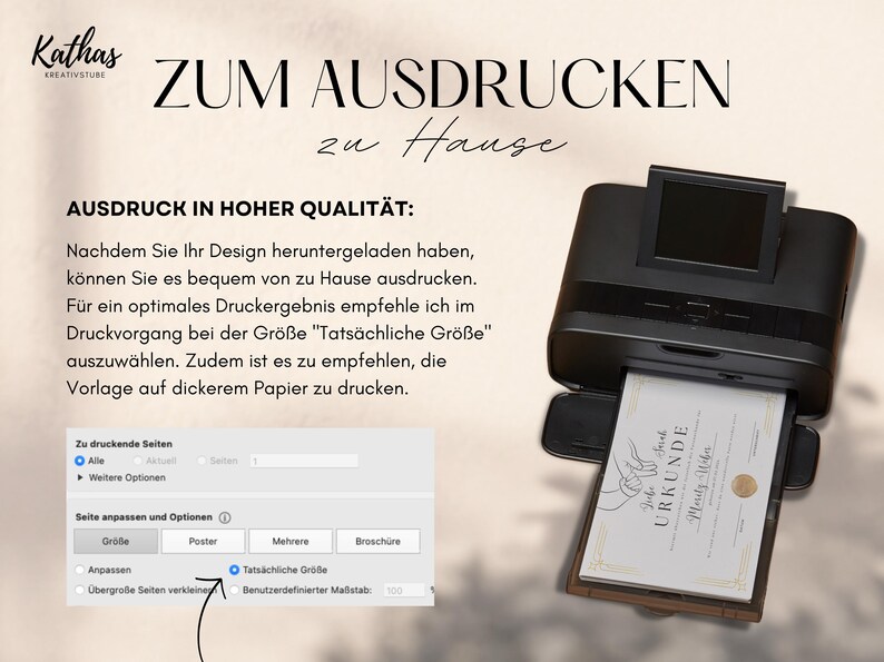 May include: A black printer with a white certificate being printed. The printer has a screen that says "Tats&auml;chliche Gr&ouml;&szlig;e" which translates to "Actual Size".