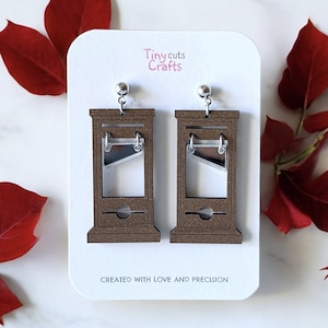 Goth Guillotine earrings | Halloween earrings | trendy earrings | Gothic jewelry | Spooky dangle earrings | gift for friend | halloween gift