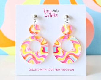 Retro Circle Earrings: colorful wavy dangles with groovy swirl pattern, fun statement jewelry