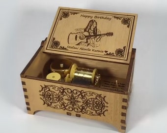 Custom Music Box l Picture and Text Engraving I Maple Wood Music Box I Custom Engraving I Automatic Music Themed Box I Couple Gifts