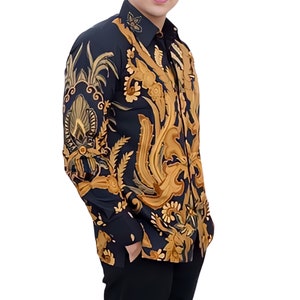 Chemise Batik indonésienne pour homme noire, manches longues, motif unique Mahendra image 2