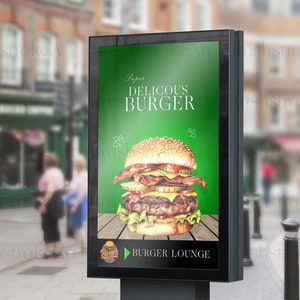 Op de afbeelding: Een billboard-advertentie voor een hamburgerrestaurant genaamd "Burger Lounge". Het billboard toont een grote, sappige hamburger met spek, kaas, sla, tomaat en een augurk. De tekst op het billboard luidt "Super Delicious Burger".