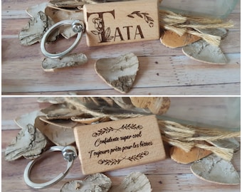 "Tata" key ring and its definition - in wood - Gift - Birthday - Unique and original