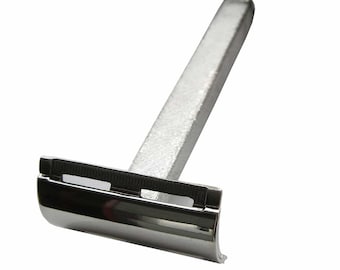 925 silver safety razor with closed guard, customizable, a useful and precious gift and an eco-friendly choice