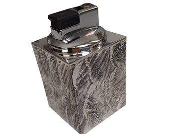 Handmade cube-shaped 925 silver table lighter, Samorodok workmanship